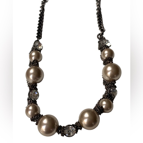 GIVENCHY Designer Champagne Faux Pearl Clear Icy Crystal Chain Woman’s Necklace - Picture 2 of 10